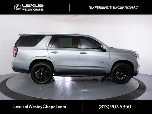 Used 2024 Chevrolet Tahoe LT w/ Luxury Package RWD image 2