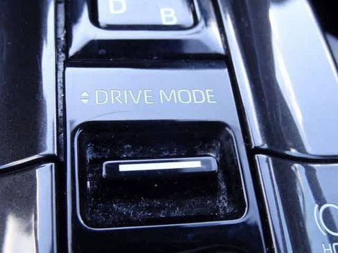 Used 2024 Toyota Crown XLE image 32