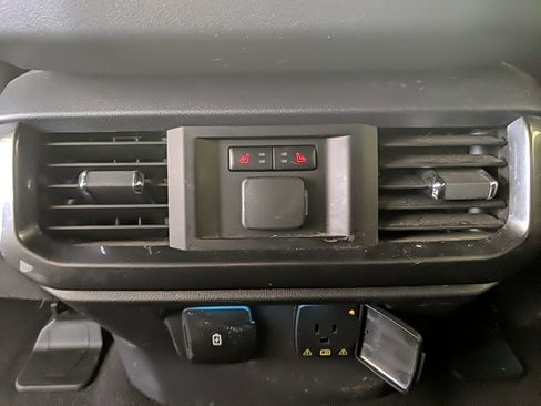 Used 2023 Ford F150 Lariat w/ Equipment Group 502A High image 17