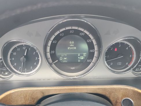 Used 2011 Mercedes-Benz E 350 BlueTEC Sedan image 15