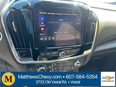 Used 2023 Chevrolet Traverse LT image 24