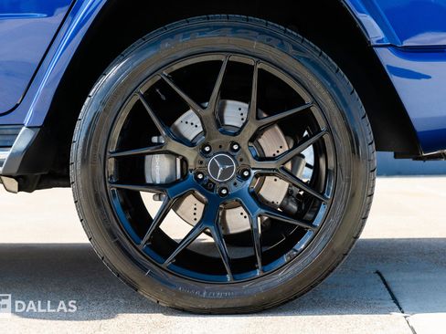 Used 2022 Mercedes-Benz G 63 AMG 4MATIC w/ G Manufaktur Interior Package image 9