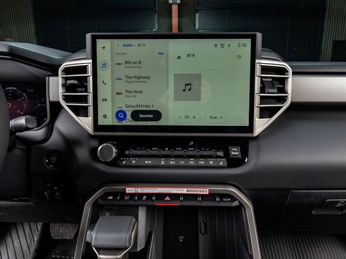 Used 2026 Toyota Tundra Limited image 24