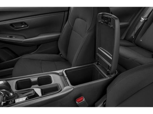 Certified 2025 Nissan Sentra S FWD image 17
