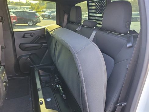 Used 2024 Chevrolet Colorado Trail Boss w/ Advanced Trailering Package image 11