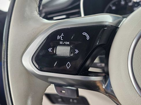 Used 2022 Jaguar F-PACE S image 27