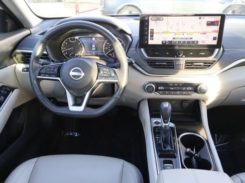 Used 2024 Nissan Altima 2.5 SL image 41