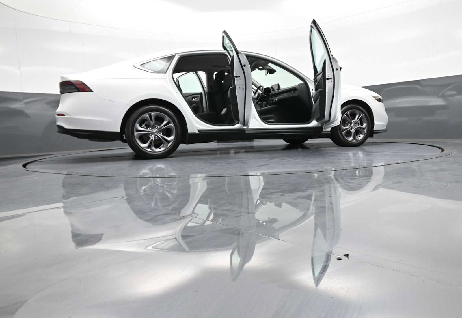 Certified 2024 Honda Accord EX image 47