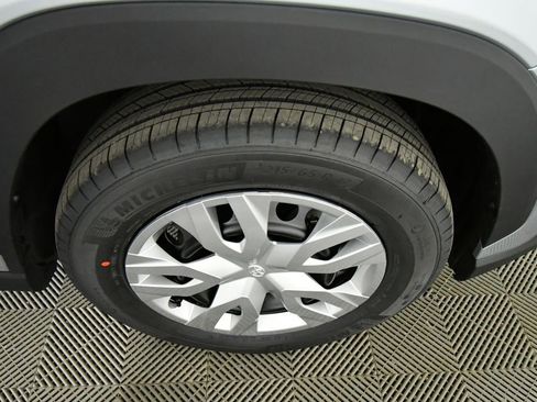 New 2026 Toyota Corolla Cross L AWD/4WD image 17