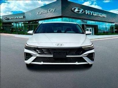 Used 2025 Hyundai Elantra Blue