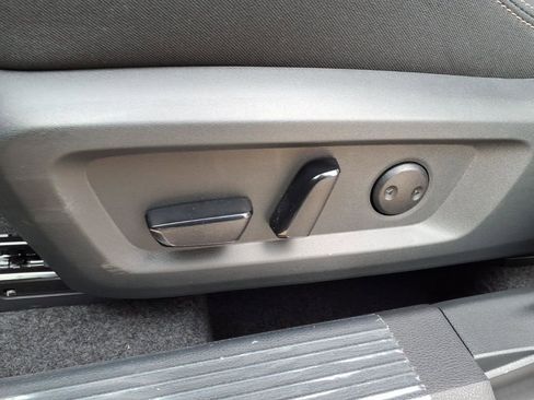 New 2026 Nissan Rogue SV image 25