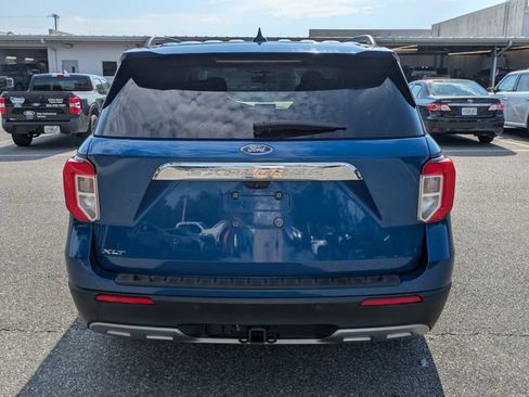 Certified 2020 Ford Explorer XLT w/ Equipment Group 202A RWD image 4