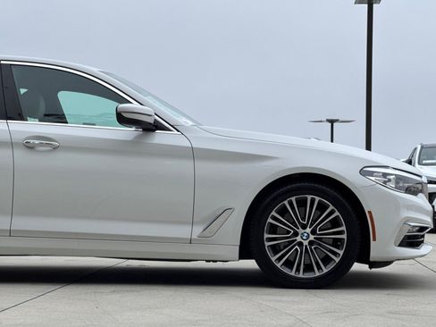 Used 2018 BMW 530i RWD image 34