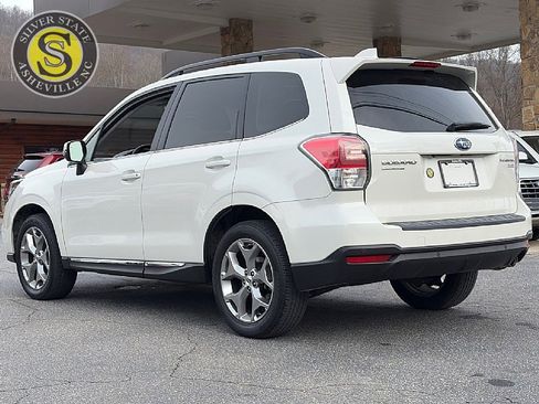 Used 2017 Subaru Forester 2.5i Touring image 4