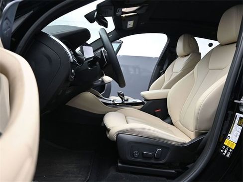 Used 2024 BMW X4 M40i w/ Premium Package image 12