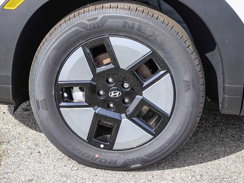 New 2026 Hyundai Santa Fe SE image 12