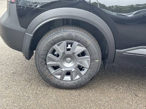 New 2026 Nissan Kicks S FWD image 11