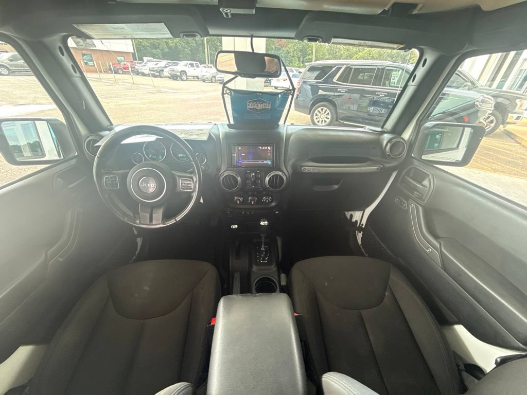 Used 2018 Jeep Wrangler Unlimited Sport S AWD/4WD image 19