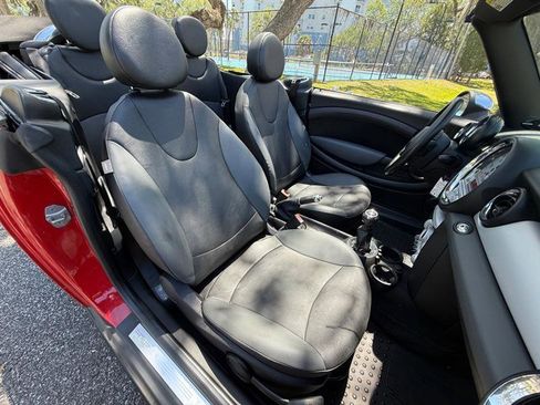 Used 2010 MINI Cooper Convertible image 15
