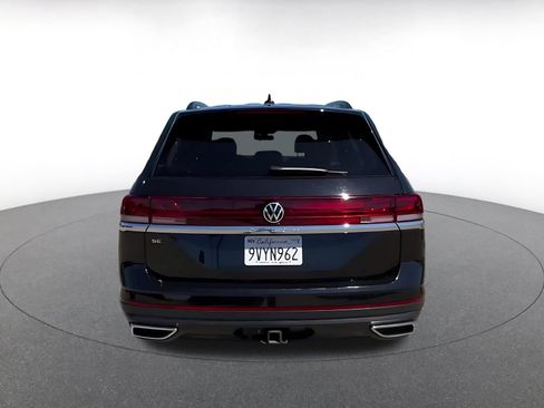 Used 2026 Volkswagen Atlas SE FWD image 10