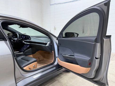 Used 2024 Lucid Air Touring AWD/4WD image 43