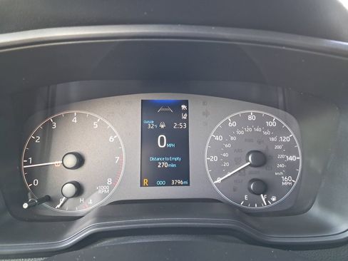 Used 2025 Toyota Corolla LE image 16