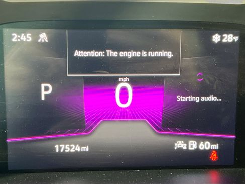 Used 2022 Volkswagen Tiguan SE R-Line image 12