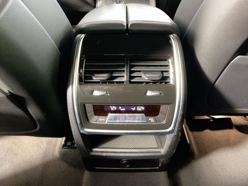 Used 2022 BMW X5 sDrive40i w/ M Sport Package image 29