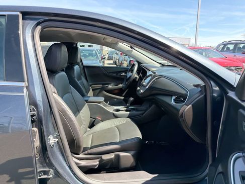 Used 2020 Chevrolet Malibu LT w/ Leather Package FWD image 26