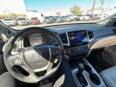 Used 2017 Honda Pilot EX-L image 10