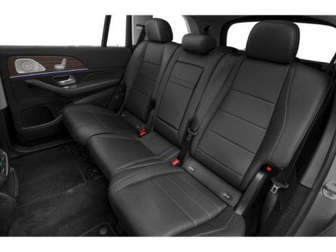 Used 2021 Mercedes-Benz GLS 450 4MATIC image 27