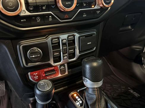 Used 2020 Jeep Gladiator Mojave image 27