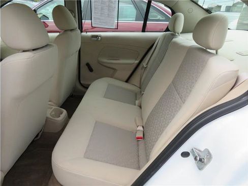 Used 2007 Chevrolet Cobalt LS w/ Enhanced Safety Package image 4