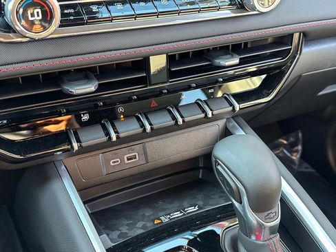 New 2025 Chevrolet Colorado Z71 w/ Z71 Convenience Package 2 image 24