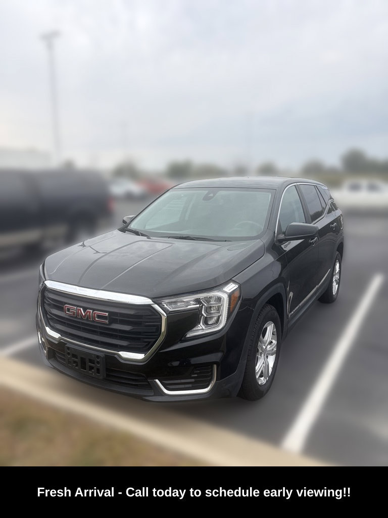 Used 2022 GMC Terrain SLE FWD image 2