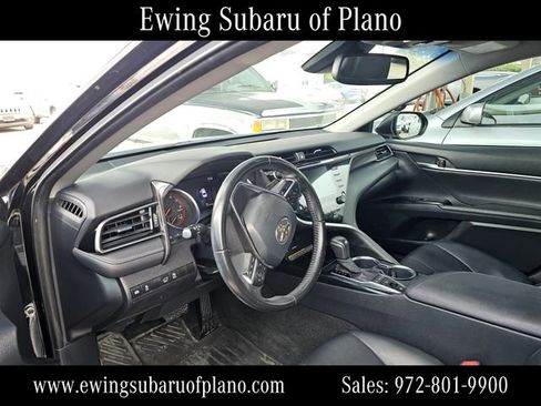 Used 2020 Toyota Camry XSE image 6