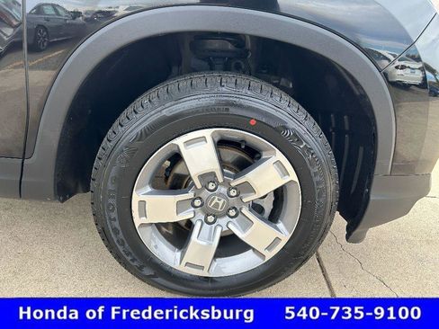 Certified 2025 Honda Ridgeline RTL image 11
