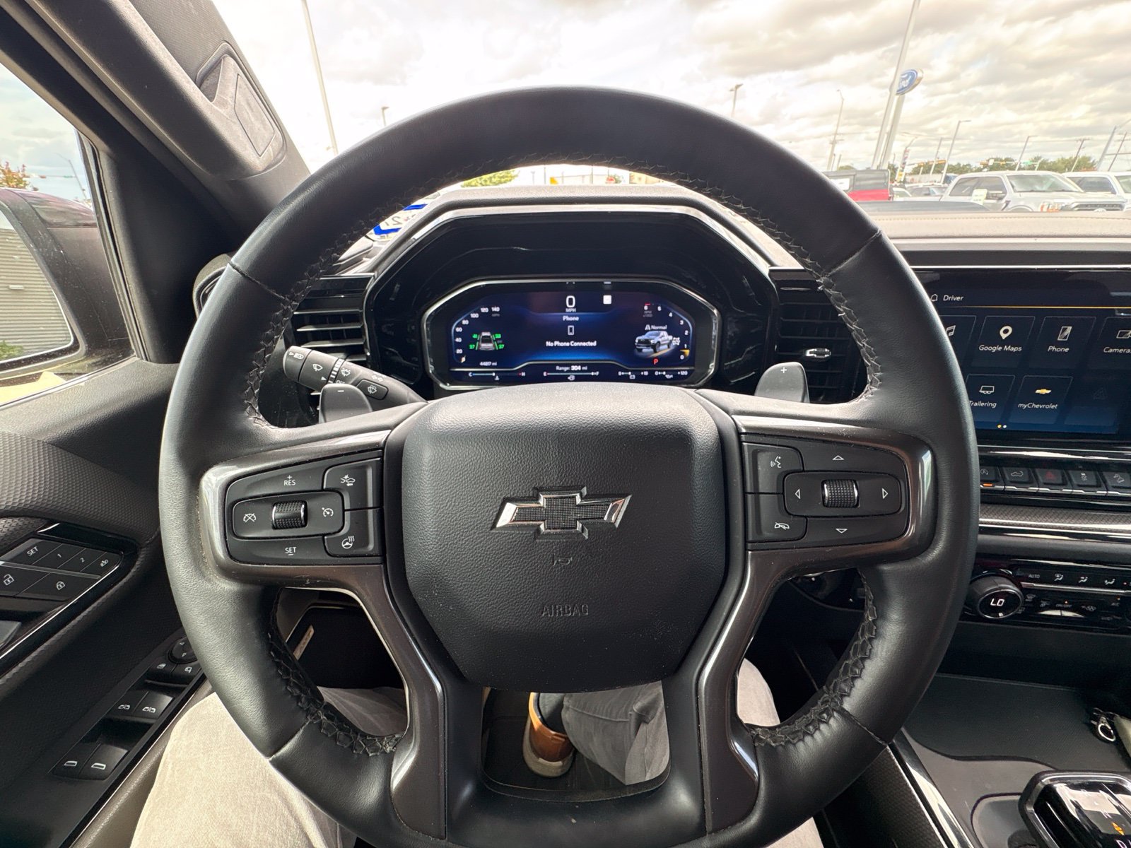 Used 2023 Chevrolet Silverado 1500 ZR2 w/ Technology Package AWD/4WD image 26
