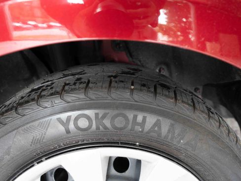 Used 2025 Toyota Corolla LE FWD image 29