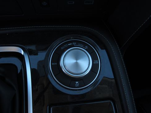 Used 2024 INFINITI QX80 Luxe image 24