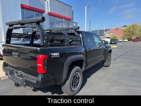 Used 2024 Toyota Tacoma TRD Off-Road image 8