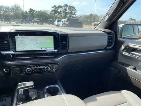 Used 2023 GMC Sierra 1500 SLT w/ SLT Premium Plus Package image 25