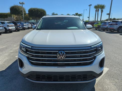 New 2026 Volkswagen Atlas SE image 11
