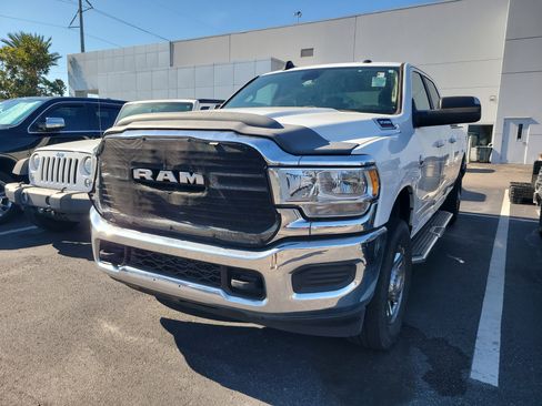 Used 2020 RAM 3500 Big Horn image 3