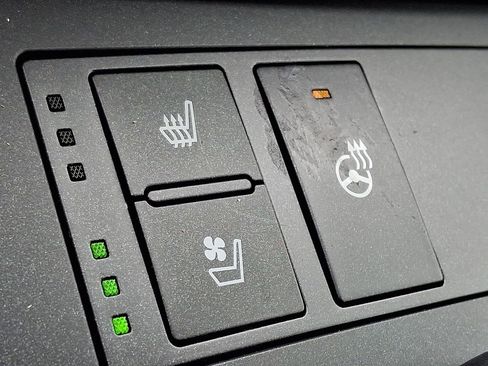 Used 2025 Lexus IS 350 F Sport image 27