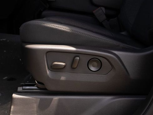 New 2025 Chevrolet Silverado 1500 LT image 20