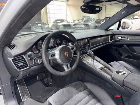 Used 2015 Porsche Panamera GTS image 52
