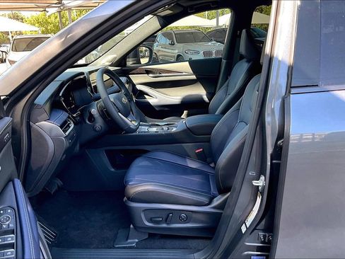 New 2026 INFINITI QX60 Sport image 12