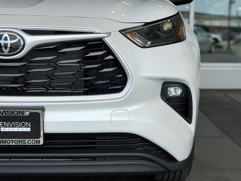 New 2026 Toyota Highlander XLE AWD/4WD image 5