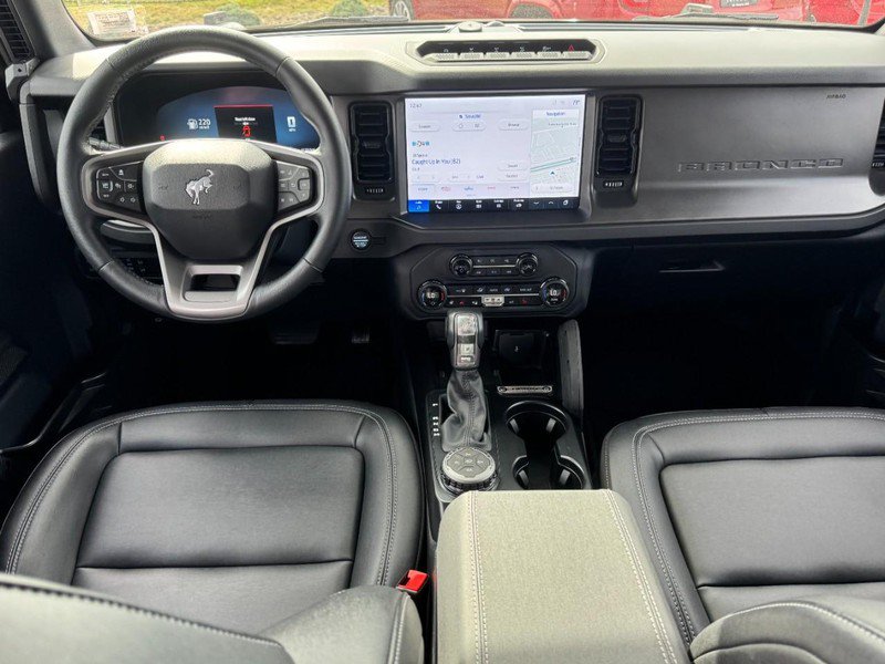 Used 2025 Ford Bronco Badlands AWD/4WD image 9
